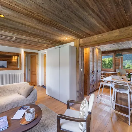 Renove A 150m Des Remontees, Terrasse Et Parking Couvert - Fr-1-569-126 Megève